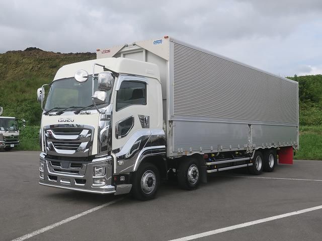 ISUZU / GIGA