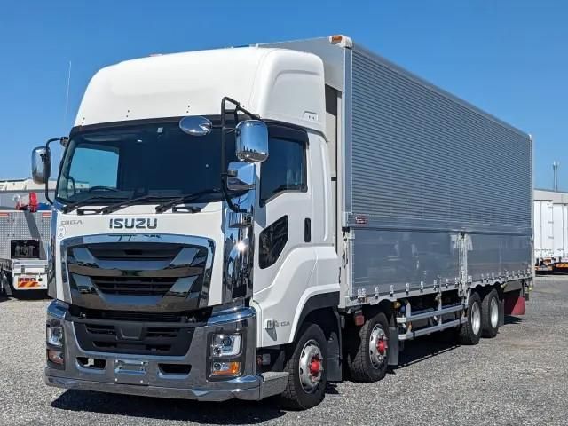 ISUZU / GIGA