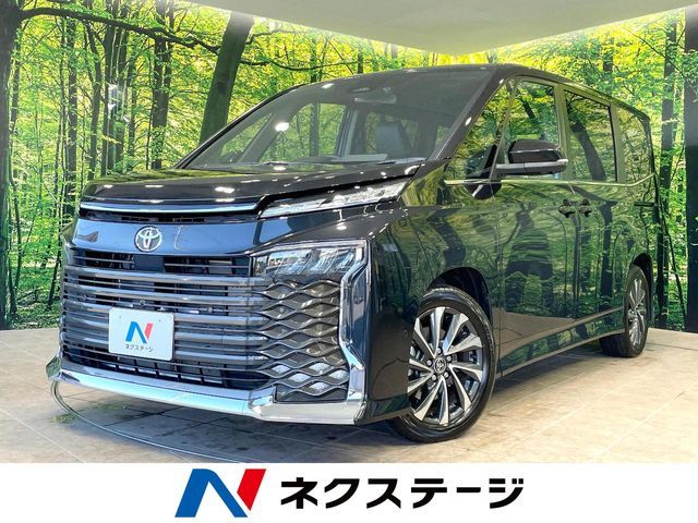 TOYOTA / VOXY HYBRID