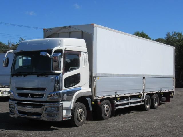 Japanese used car Ref# 1712933 MITSUBISHI FUSOU / SUPER GREAT