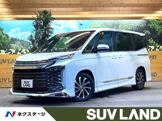 TOYOTA / VOXY HYBRID