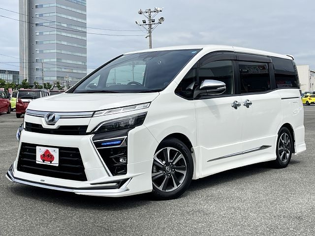TOYOTA / VOXY