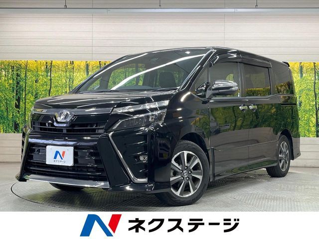 TOYOTA / VOXY
