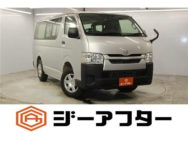 TOYOTA / HIACE van 4WD