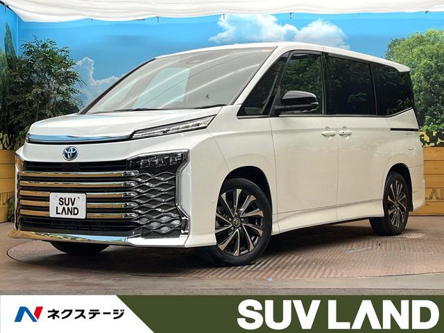 TOYOTA / VOXY HYBRID