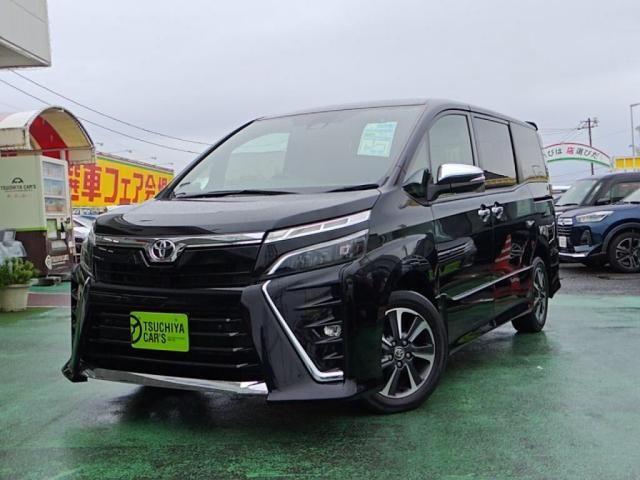 TOYOTA / VOXY