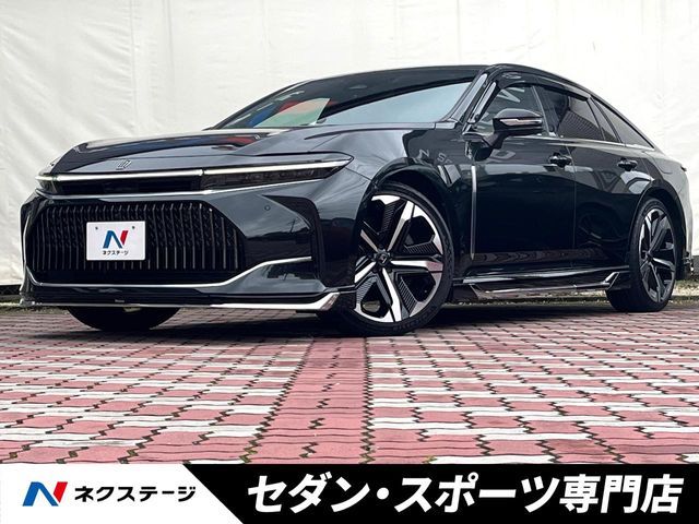 TOYOTA / CROWN sedan hybrid
