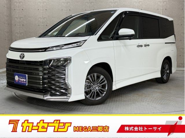 TOYOTA / VOXY