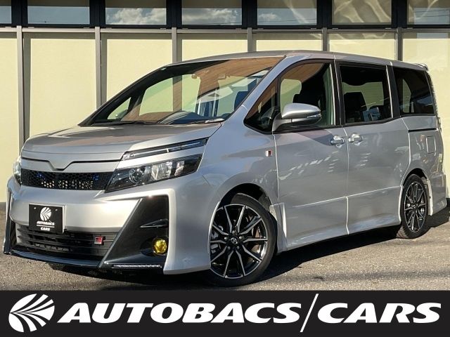TOYOTA / VOXY