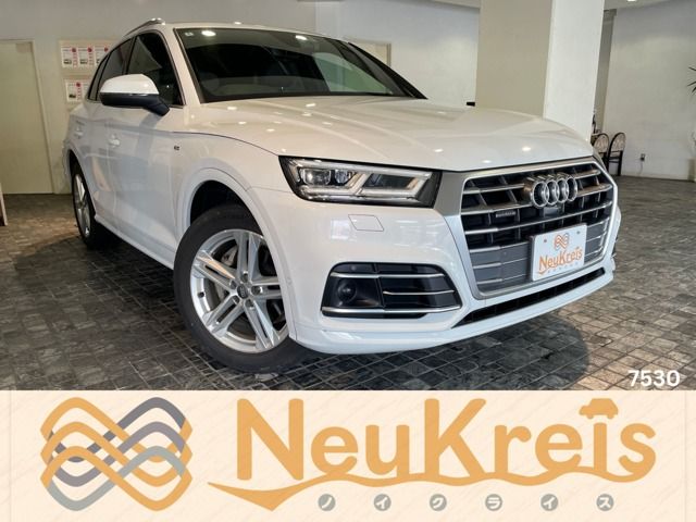 AUDI / AUDI Q5