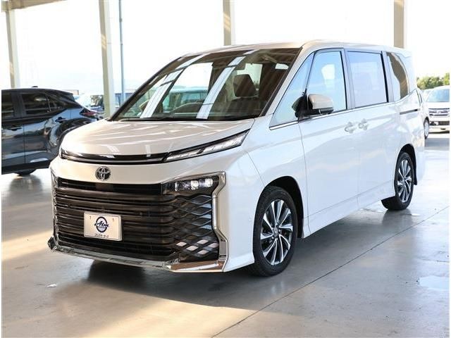 TOYOTA / VOXY