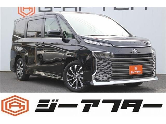 TOYOTA / VOXY