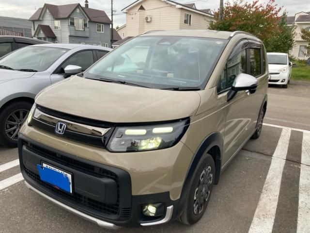 HONDA / FREED e:HEV