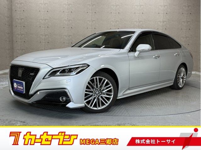 TOYOTA / CROWN sedan