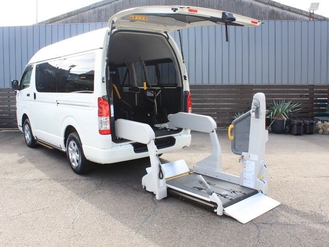 TOYOTA / HIACE van 4WD
