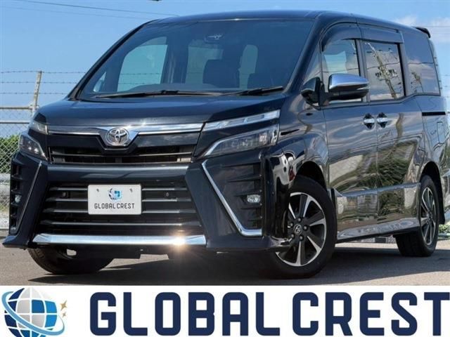 TOYOTA / VOXY