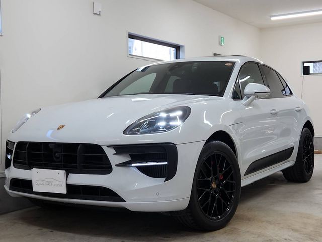 PORSCHE / PORSCHE Macan