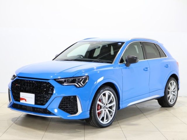 AUDI / AUDI RS Q3