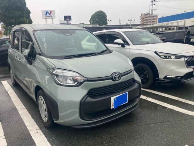 TOYOTA / SIENTA HYBRID