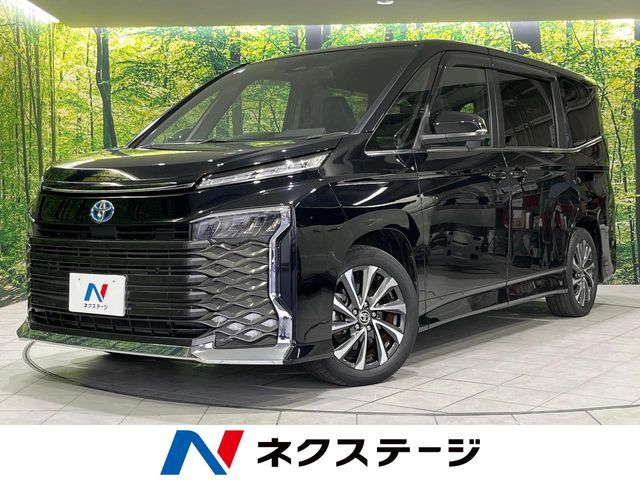 TOYOTA / VOXY HYBRID