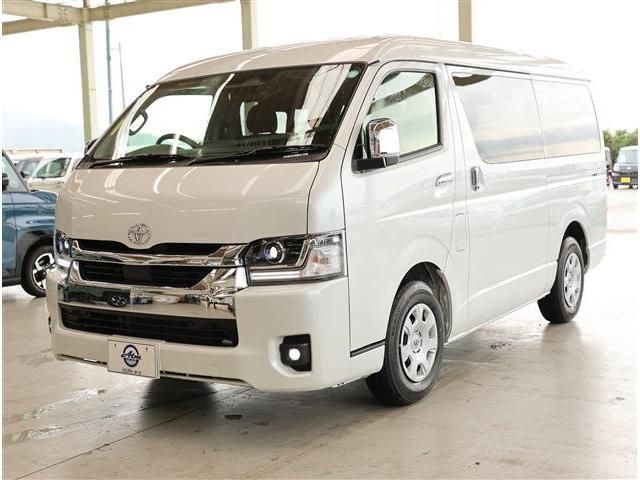 TOYOTA / ハイエース