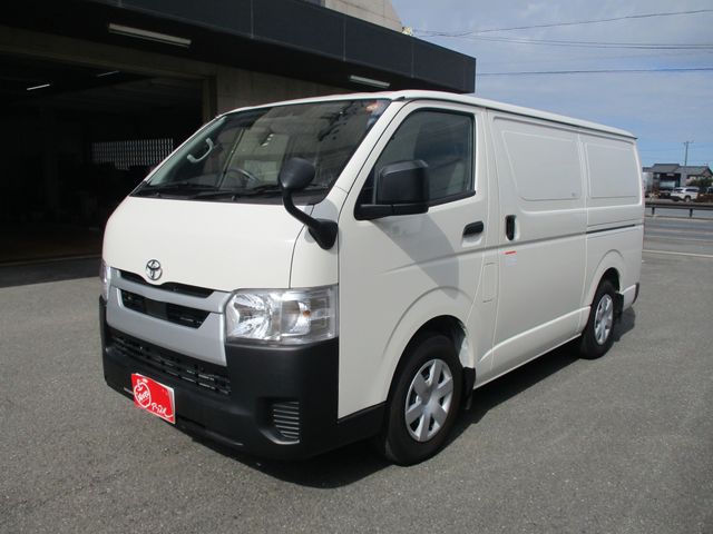 TOYOTA / HIACE van 2WD