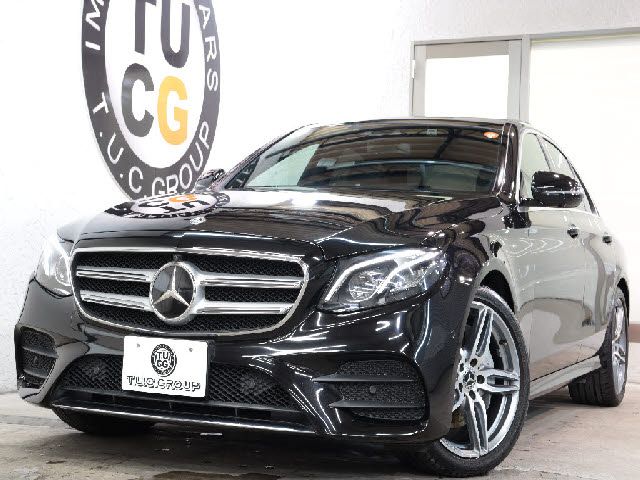 MERCEDES BENZ / MERCEDES BENZ E class sedan