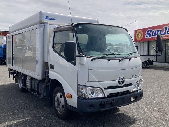 TOYOTA / DYNA