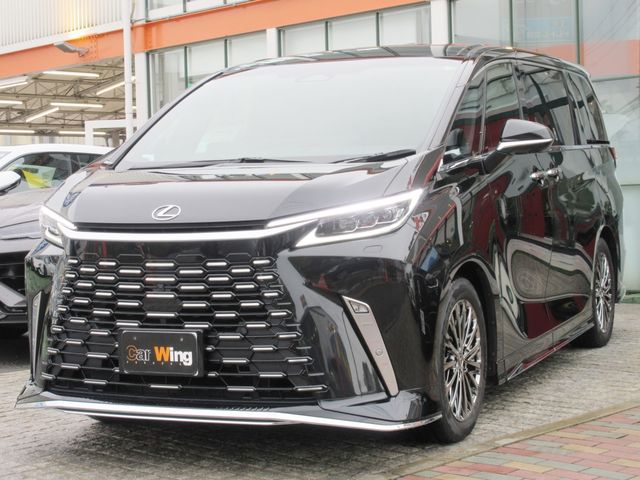 TOYOTA / ﾚｸｻｽ LM500h