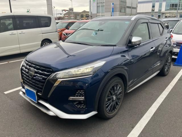 NISSAN / KICKS