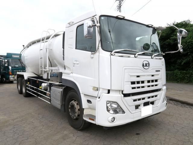 NISSAN DIESEL / Quon