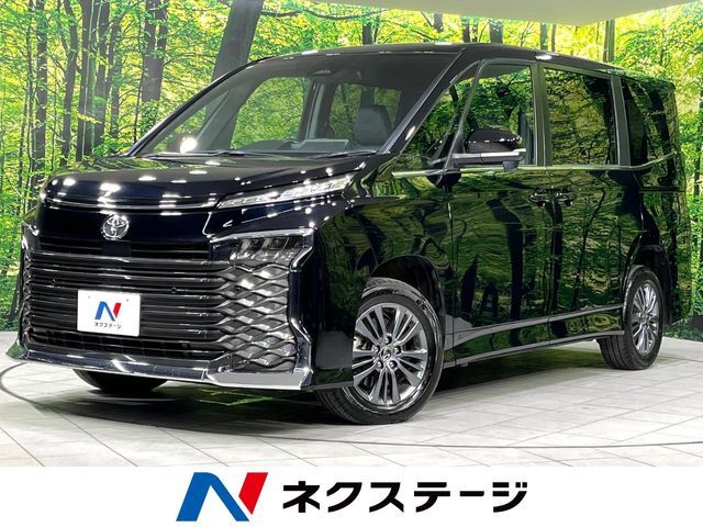 TOYOTA / VOXY 4WD