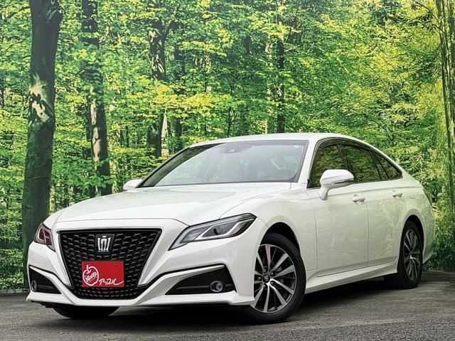 TOYOTA / CROWN sedan