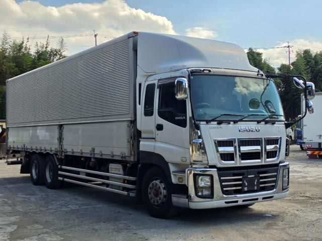 ISUZU / GIGA
