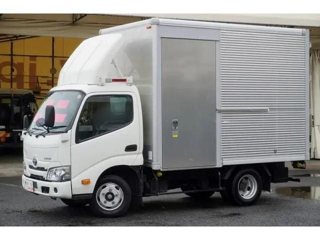 TOYOTA / DYNA