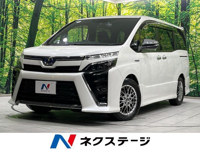 TOYOTA / VOXY HYBRID