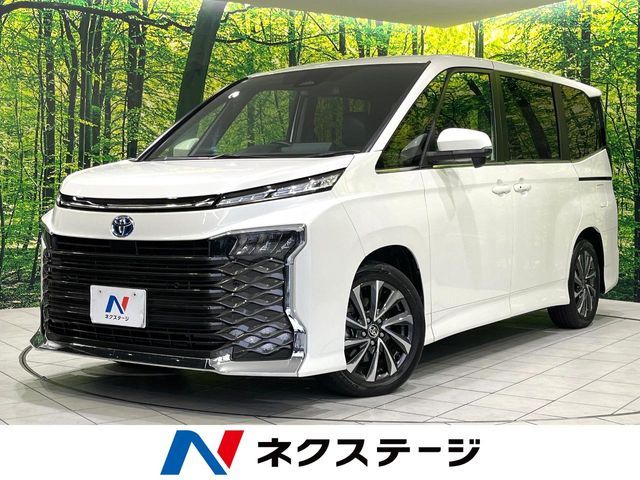 TOYOTA / VOXY HYBRID