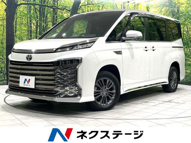 TOYOTA / VOXY 4WD