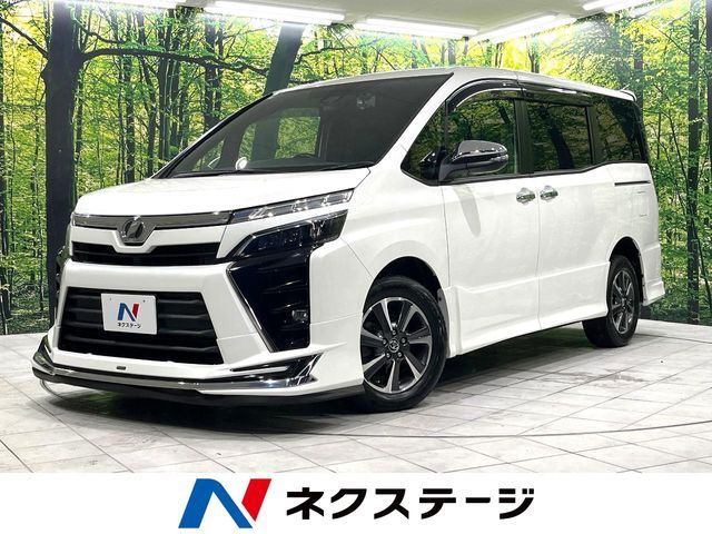TOYOTA / VOXY 4WD