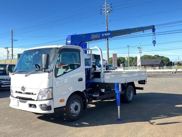 Japanese used car Ref# 1718542 HINO / DUTRO