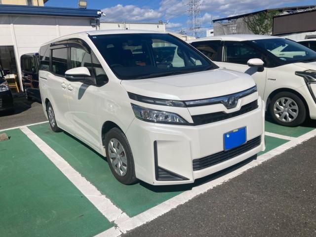 TOYOTA / VOXY