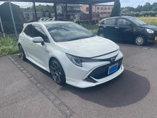 TOYOTA / COROLLA SPORT HYBRID