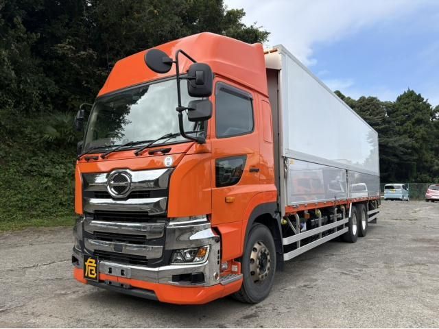 HINO / PROFIA
