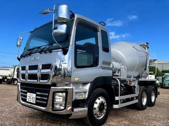 ISUZU / GIGA