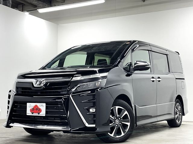 TOYOTA / VOXY