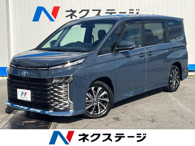 TOYOTA / VOXY HYBRID