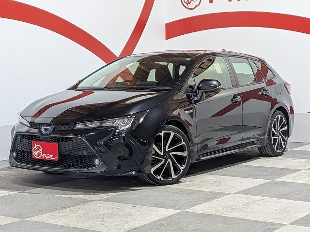 TOYOTA / COROLLA TOURING HYBRID 4WD