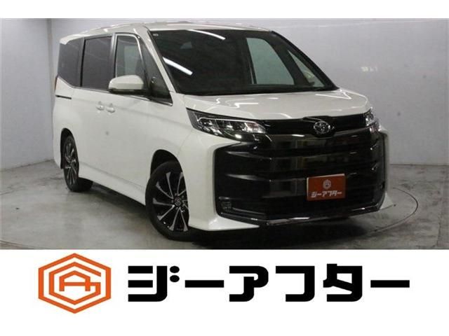 TOYOTA / NOAH