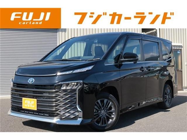 TOYOTA / VOXY HYBRID 4WD