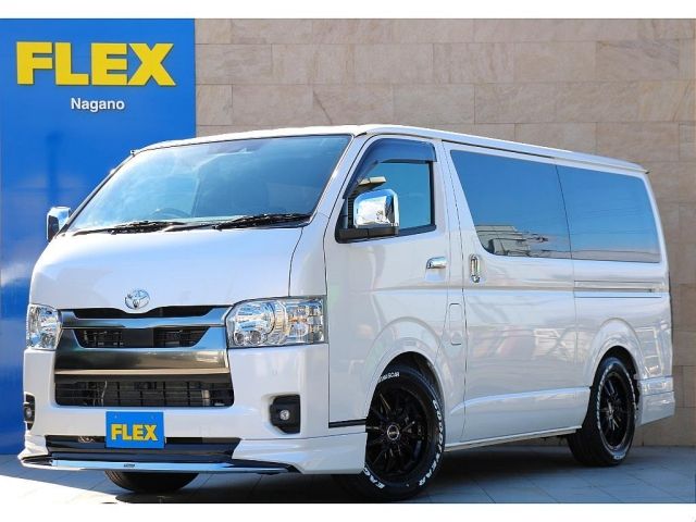TOYOTA / HIACE van 4WD